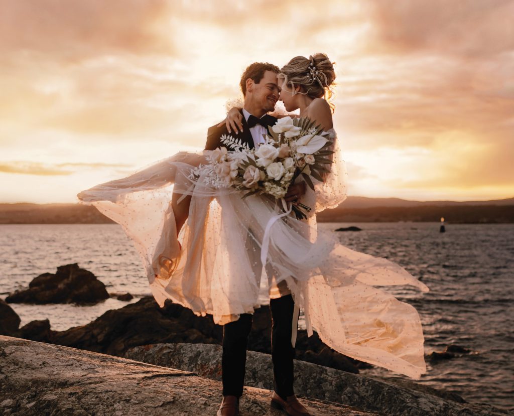 image of people getting married on gulf islands